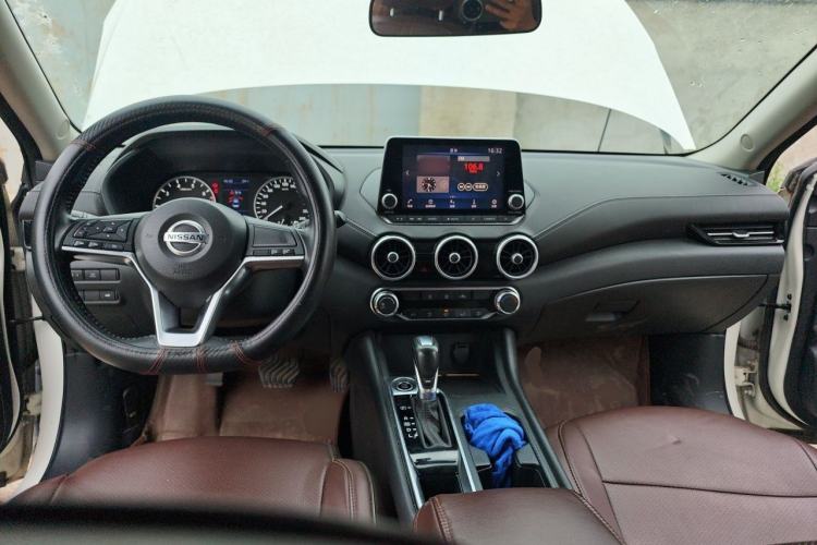 Used Nissan Sylphy 2020 Revised 1.6L XL CVT Enjoyment Edition Center Console
