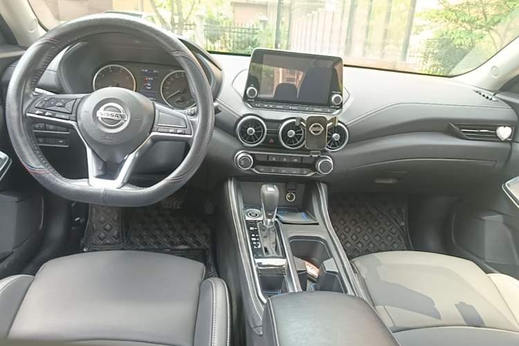 Used Nissan Sylphy 2020 1.6L XL CVT Enjoyment Edition Center Console