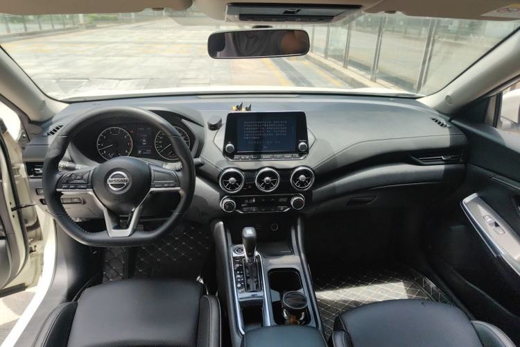 Used Nissan Sylphy 2020 1.6L XL CVT Enjoyment Edition Center Console