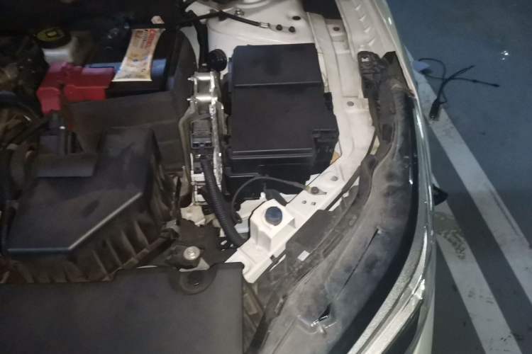 Used Nissan Sylphy 2020 1.6L XL CVT Enjoyment Edition Engine Bay Left