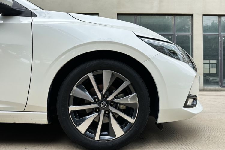 Used Nissan Sylphy 2020 1.6L TOP CVT Luxury Edition Exterior 4