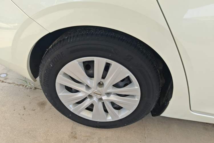 Used Nissan Sylphy 2020 1.6L XE CVT Comfort Edition Exterior 5