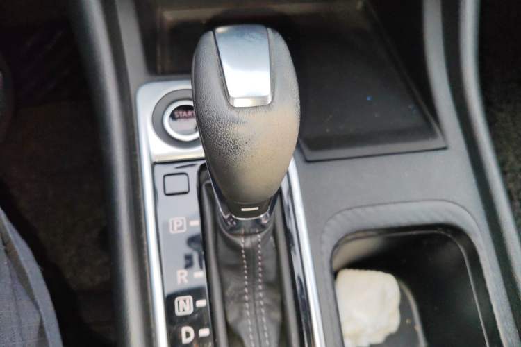 Used Nissan Sylphy 2020 Revised 1.6L XL CVT Enjoyment Edition Gear Lever
