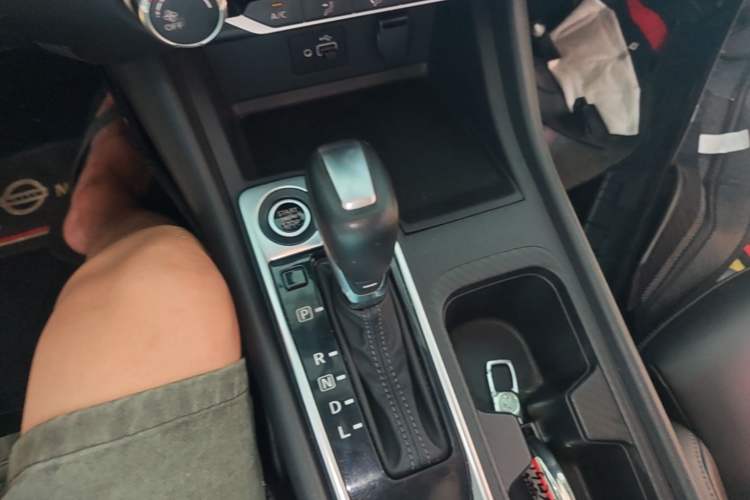 Used Nissan Sylphy 2020 1.6L XL CVT Enjoyment Edition Gear Lever