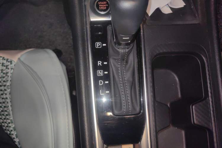 Used Nissan Sylphy 2020 1.6L XL CVT Enjoyment Edition Gear Lever