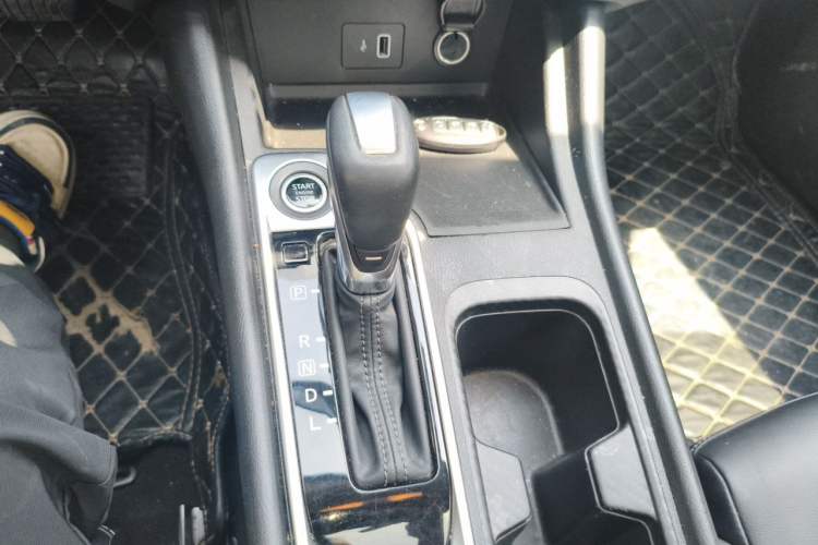Used Nissan Sylphy 2020 Revised 1.6L XL CVT Enjoyment Edition Gear Lever