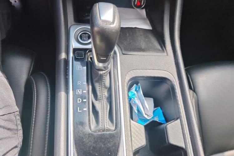 Used Nissan Sylphy 2020 Revised 1.6L XL CVT Enjoyment Edition Gear Lever