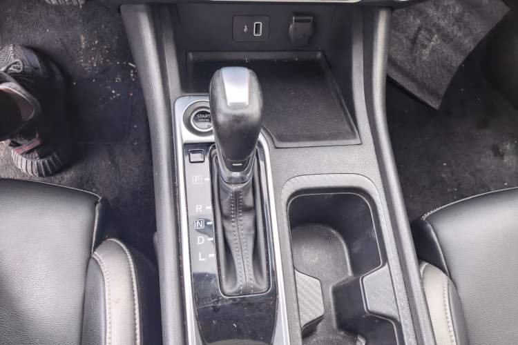 Used Nissan Sylphy 2020 Revised 1.6L XL CVT Enjoyment Edition Gear Lever