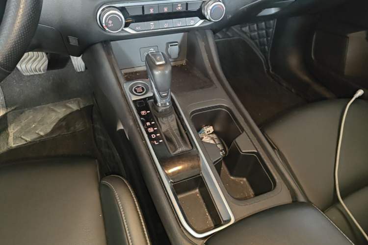 Used Nissan Sylphy 2020 1.6L XL CVT Smart Enjoyment Edition Gear Lever