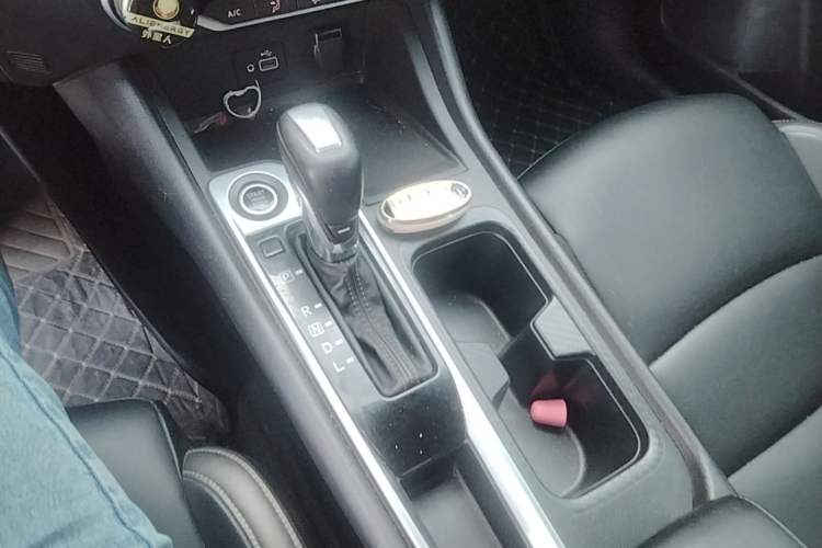 Used Nissan Sylphy 2020 1.6L XL CVT Enjoyment Edition Gear Lever