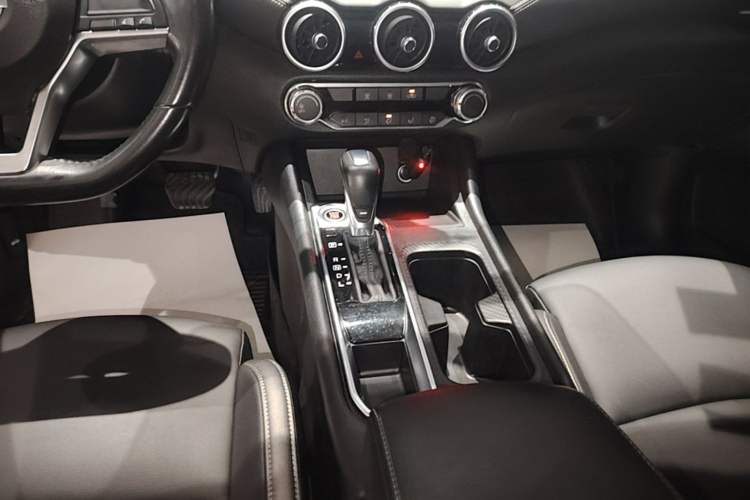 Used Nissan Sylphy 2020 Revised 1.6L XL CVT Enjoyment Edition Gear Lever