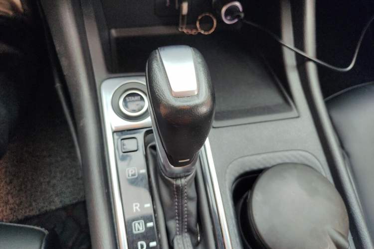 Used Nissan Sylphy 2020 Revised 1.6L XL CVT Enjoyment Edition Gear Lever
