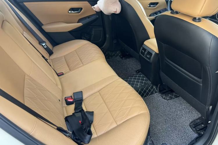 Used Nissan Sylphy 2020 1.6L TOP CVT Luxury Edition Interior 3