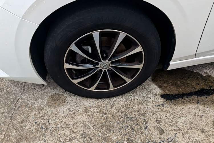 Used Nissan Sylphy 2020 1.6L XE CVT Comfort Edition Left Front Wheel Hub
