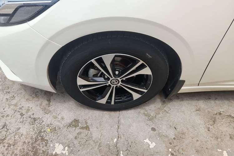 Used Nissan Sylphy 2020 Revised Version 1.6L XL CVT Smart Enjoyment Edition Left Front Wheel Hub