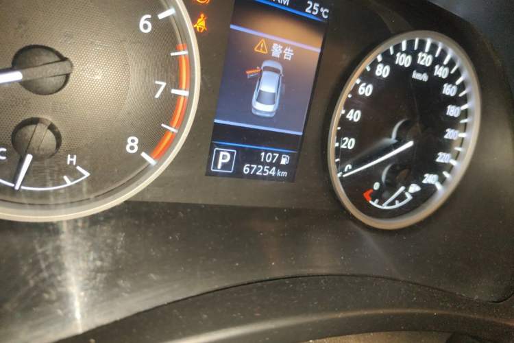 Used Nissan Sylphy 2020 1.6L XL CVT Enjoyment Edition Odometer Close Up