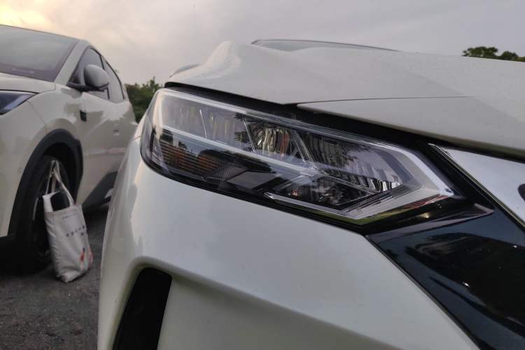 Used Nissan Sylphy 2020 Revised 1.6L XL CVT Enjoyment Edition Right Front Headlight