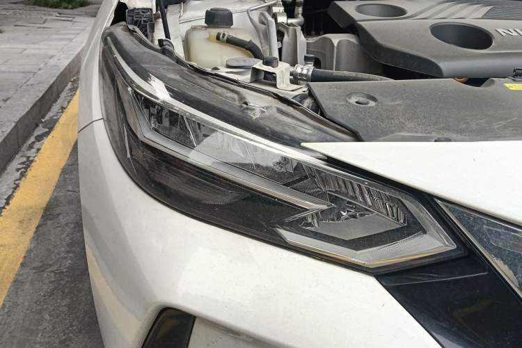 Used Nissan Sylphy 2020 Revised Version 1.6L XL CVT Smart Enjoyment Edition Right Front Headlight