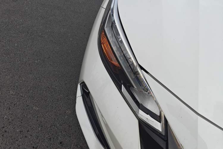 Used Nissan Sylphy 2020 1.6L XL CVT Smart Enjoyment Edition Right Front Headlight