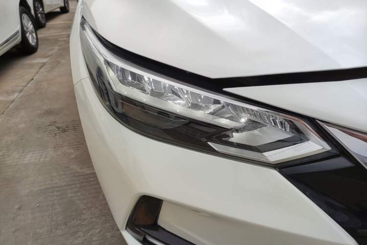 Used Nissan Sylphy 2020 1.6L XL CVT Enjoyment Edition Right Front Headlight