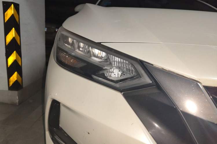 Used Nissan Sylphy 2020 1.6L XL CVT Enjoyment Edition Right Front Headlight