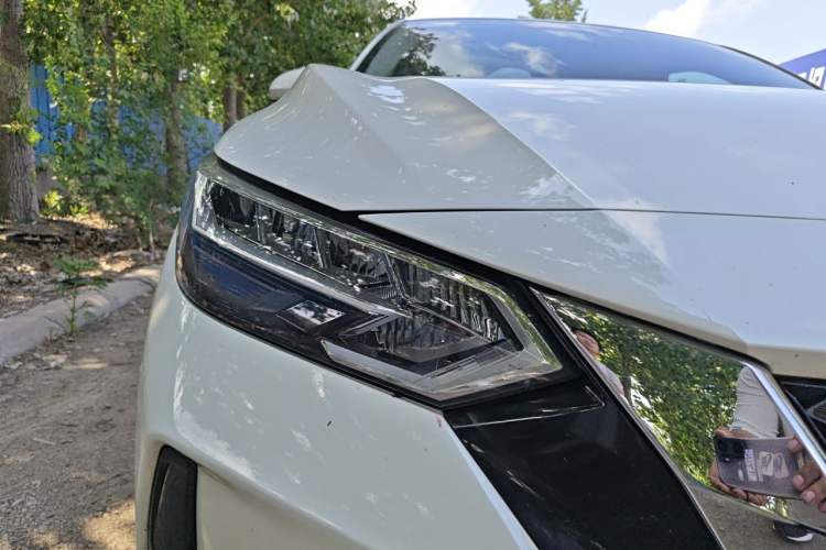 Used Nissan Sylphy 2020 1.6L XL CVT Smart Enjoyment Edition Right Front Headlight