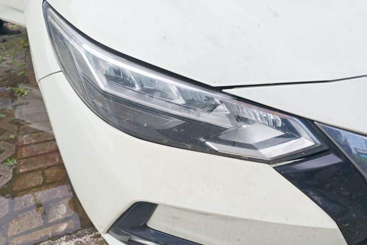Used Nissan Sylphy 2020 1.6L XL CVT Enjoyment Edition Right Front Headlight