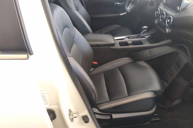 Used Nissan Sylphy 2020 1.6L XL CVT Enjoyment Edition Right Front Seat
