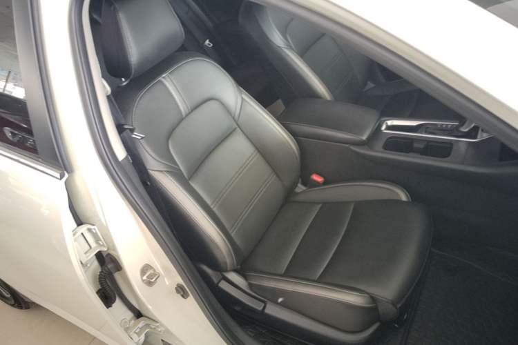 Used Nissan Sylphy 2020 1.6L XL CVT Enjoyment Edition Right Front Seat