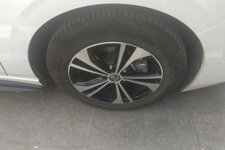 Used Nissan Sylphy 2020 1.6L XL CVT Smart Enjoyment Edition Right Front Wheel Hub