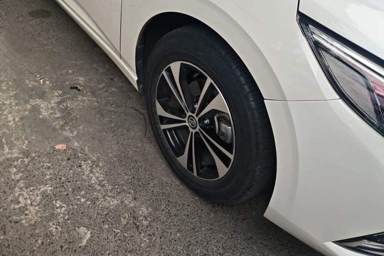 Used Nissan Sylphy 2020 Revised Version 1.6L XL CVT Smart Enjoyment Edition Right Front Wheel Hub