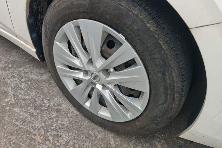 Used Nissan Sylphy 2020 1.6L XE CVT Comfort Edition Right Front Wheel Hub