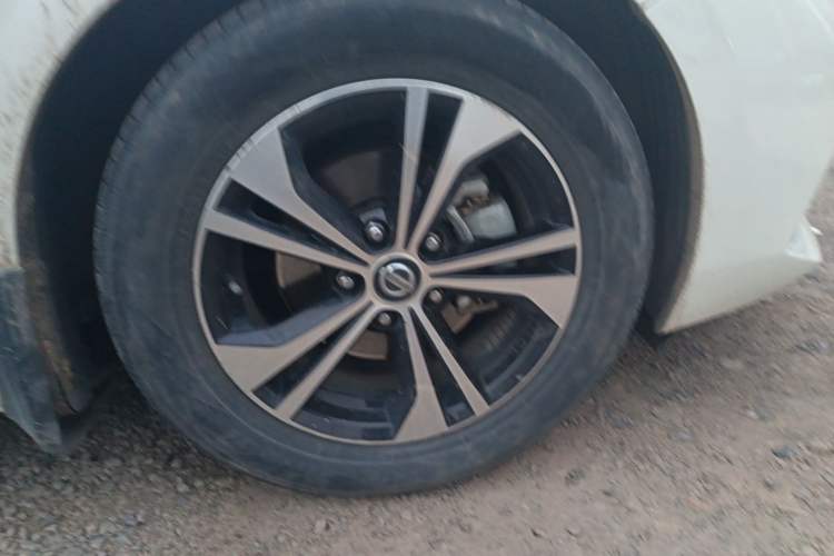 Used Nissan Sylphy 2020 Revised Version 1.6L XL CVT Smart Enjoyment Edition Right Front Wheel Hub