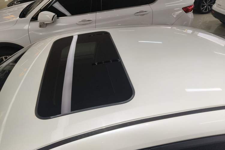 Used Nissan Sylphy 2020 Revised 1.6L XL CVT Enjoyment Edition Roof