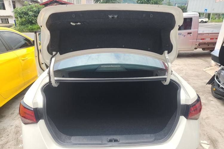 Used Nissan Sylphy 2020 Revised Version 1.6L XL CVT Smart Enjoyment Edition Trunk