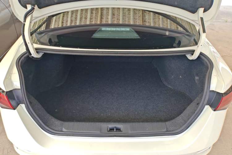 Used Nissan Sylphy 2020 1.6L XE CVT Comfort Edition Trunk