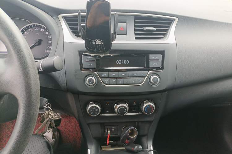Used Nissan Sylphy 2021 Classic 1.6XE Manual Comfort Edition Audio And AC Panel