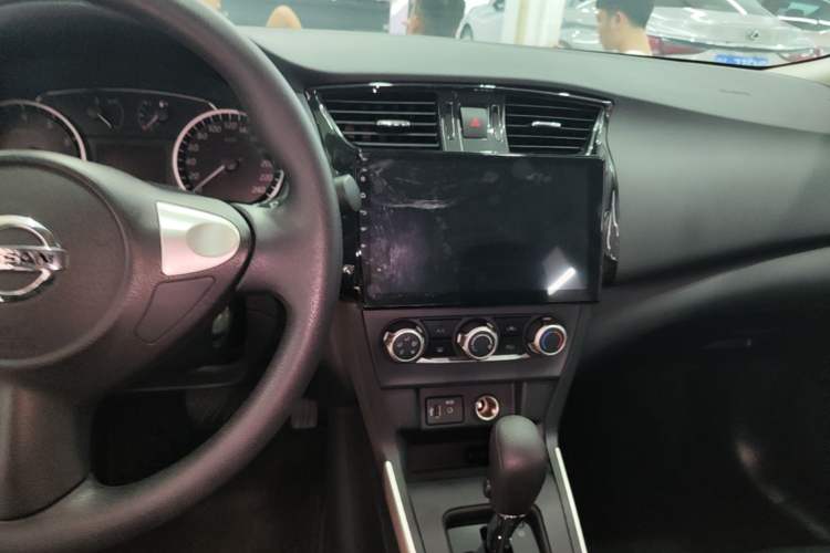 Used Nissan Sylphy 2021 Classic 1.6XL CVT Luxury Edition Audio And AC Panel