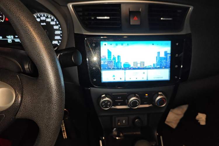 Used Nissan Sylphy 2021 Classic 1.6XL CVT Luxury Edition Audio And AC Panel