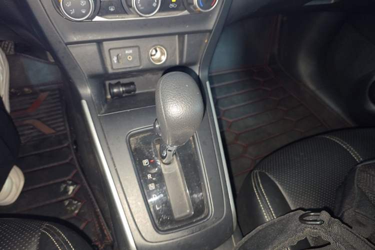 Used Nissan Sylphy 2021 Classic 1.6XE CVT Comfort Edition Audio And AC Panel