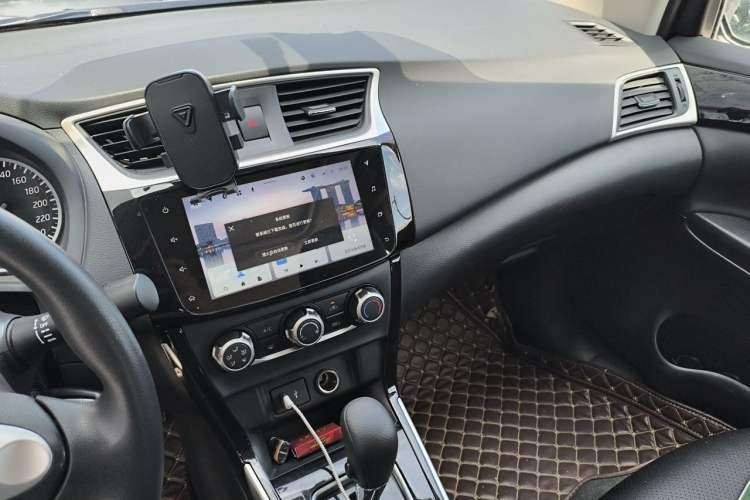 Used Nissan Sylphy 2021 Classic 1.6XL CVT Luxury Edition Audio And AC Panel