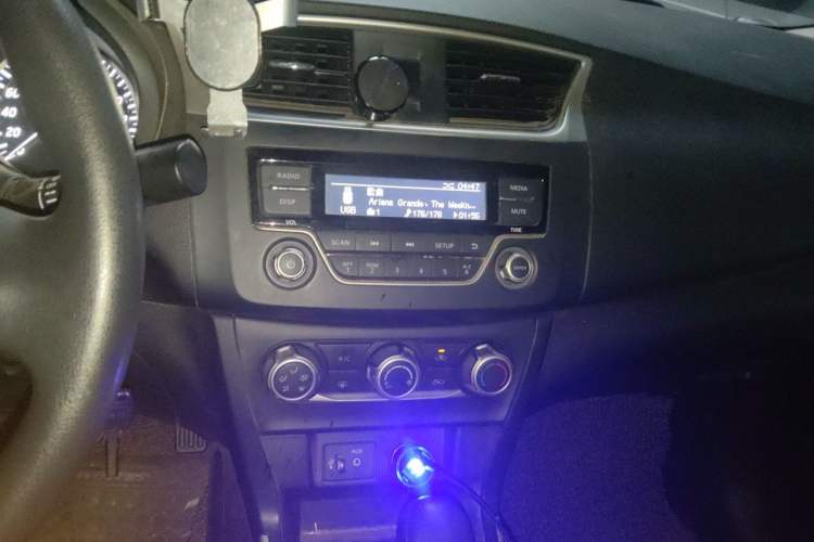 Used Nissan Sylphy 2021 Classic 1.6XE CVT Comfort Edition Audio And AC Panel