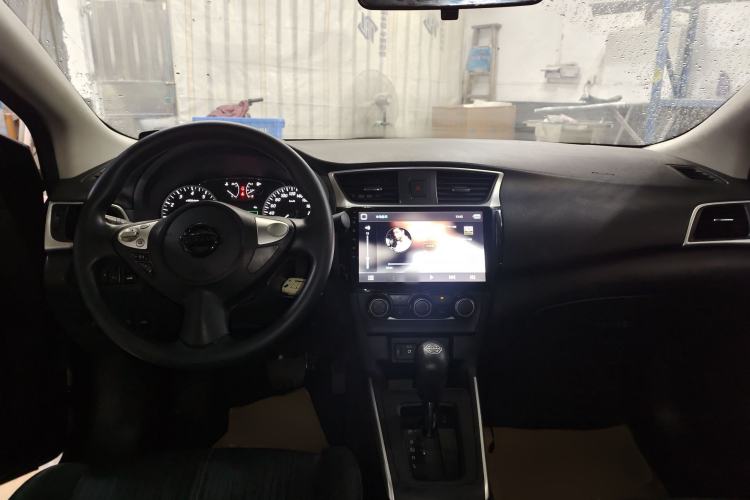 Used Nissan Sylphy 2021 Classic 1.6XE CVT Comfort Edition Center Console