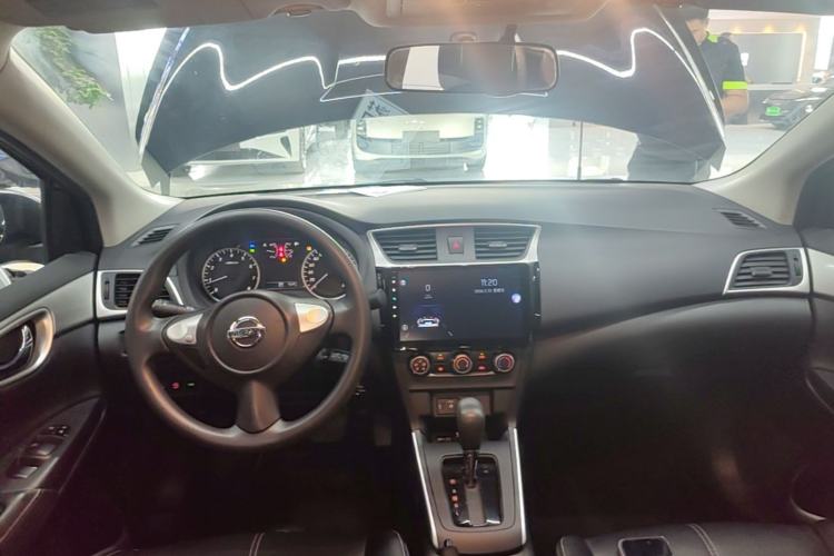 Used Nissan Sylphy 2021 Classic 1.6XE CVT Comfort Edition Center Console