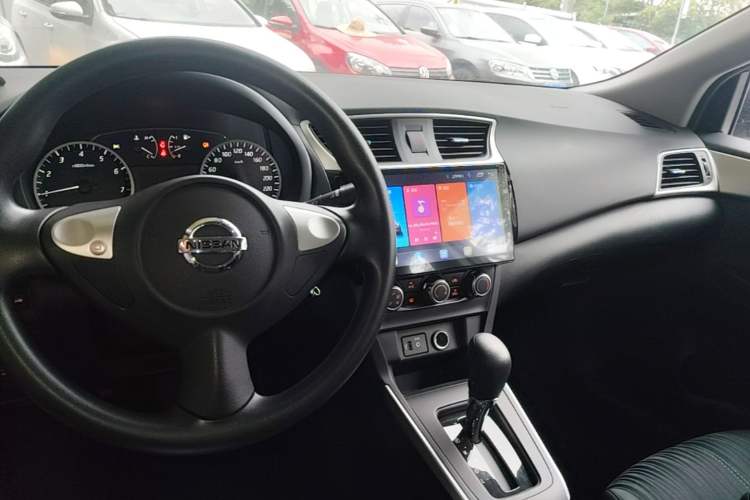 Used Nissan Sylphy 2021 Classic 1.6XL CVT Luxury Edition Center Console