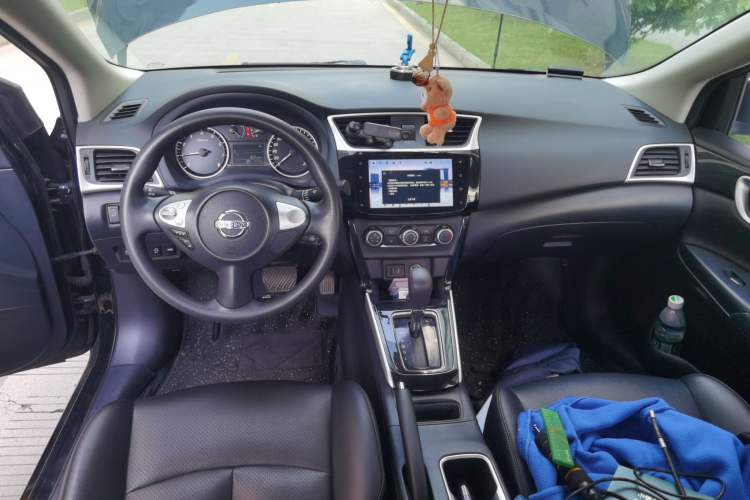 Used Nissan Sylphy 2021 Classic 1.6XL CVT Luxury Edition Center Console
