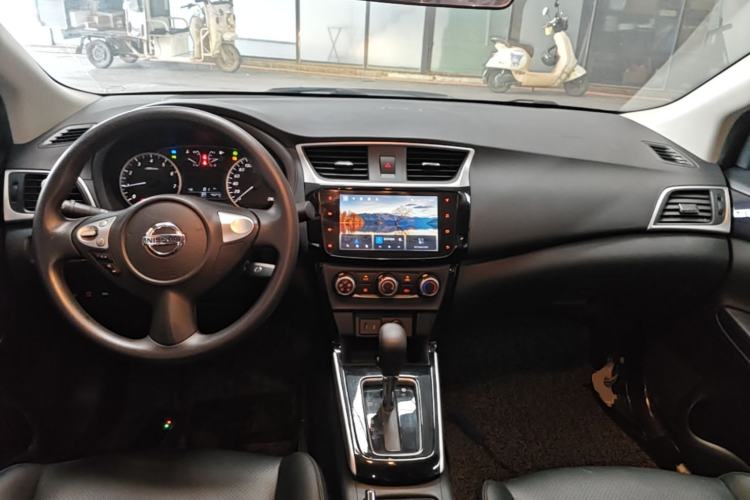 Used Nissan Sylphy 2021 Classic 1.6XL CVT Luxury Edition Center Console