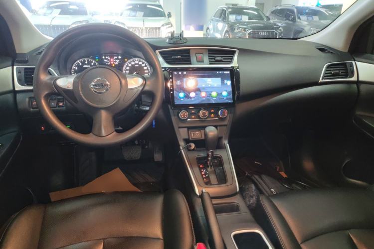 Used Nissan Sylphy 2021 Classic 1.6XE CVT Comfort Edition Center Console