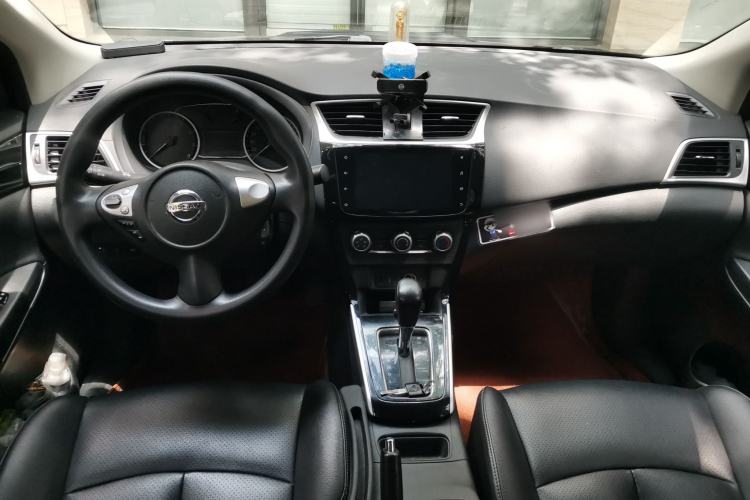 Used Nissan Sylphy 2021 Classic 1.6XL CVT Luxury Edition Center Console