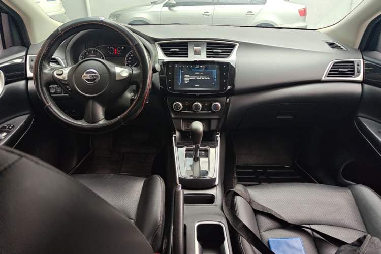Used Nissan Sylphy 2021 Classic 1.6XL CVT Luxury Edition Center Console